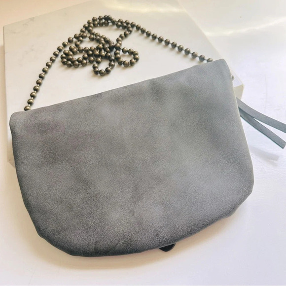 T-Shirt and Jeans Beaded Ball Chain Crossbody Bag - Picture 2 of 7